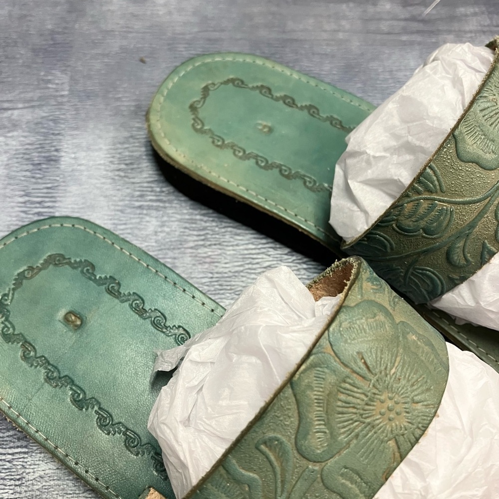 Green Boho Floral Embossed Leather Slide Sandals - Picture 5 of 8